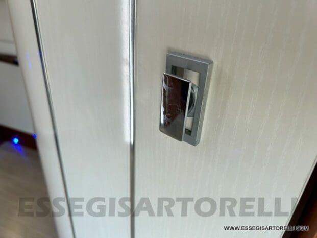 Mobilvetta Tekno Line KEA P 68 semintegrale garage 150 cv power letto nautico e basculante pieno