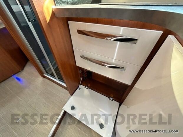 Mobilvetta Tekno Line KEA P 68 semintegrale garage 150 cv power letto nautico e basculante pieno