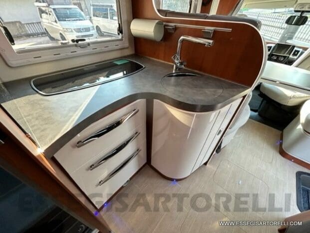 Mobilvetta Tekno Line KEA P 68 semintegrale garage 150 cv power letto nautico e basculante pieno