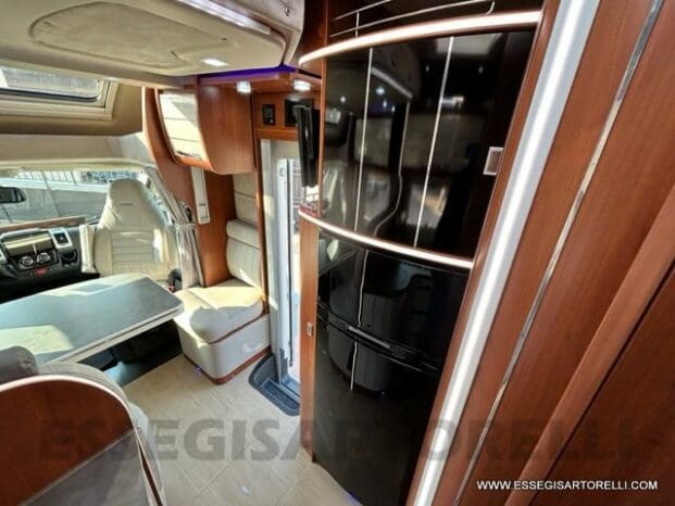 Mobilvetta Tekno Line KEA P 68 semintegrale garage 150 cv power letto nautico e basculante pieno