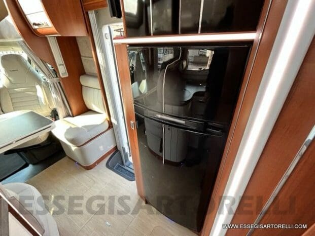 Mobilvetta Tekno Line KEA P 68 semintegrale garage 150 cv power letto nautico e basculante pieno
