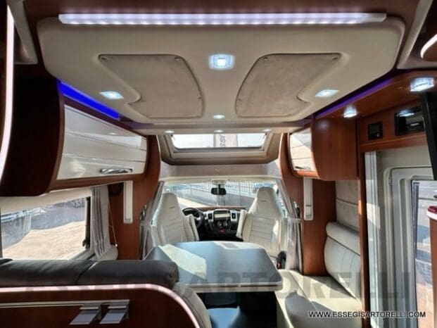 Mobilvetta Tekno Line KEA P 68 semintegrale garage 150 cv power letto nautico e basculante pieno
