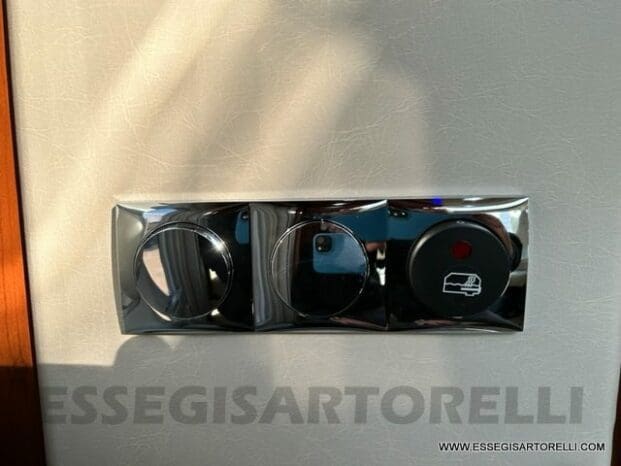 Mobilvetta Tekno Line KEA P 68 semintegrale garage 150 cv power letto nautico e basculante pieno