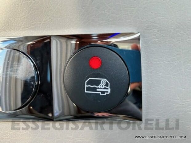 Mobilvetta Tekno Line KEA P 68 semintegrale garage 150 cv power letto nautico e basculante pieno
