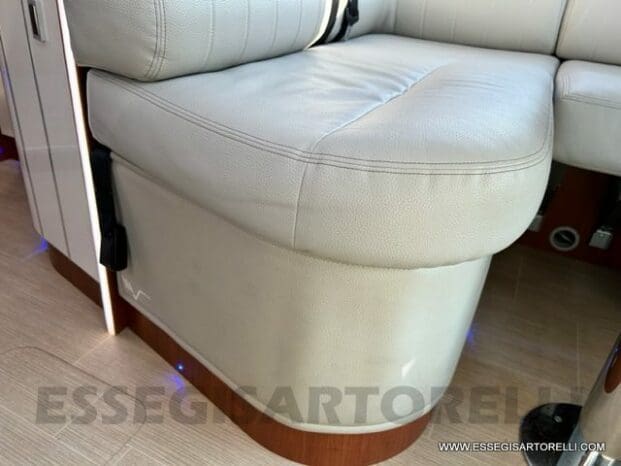 Mobilvetta Tekno Line KEA P 68 semintegrale garage 150 cv power letto nautico e basculante pieno