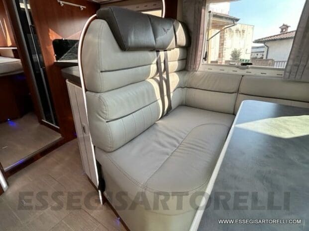 Mobilvetta Tekno Line KEA P 68 semintegrale garage 150 cv power letto nautico e basculante pieno