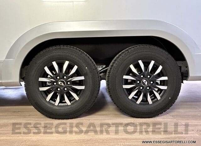 ADRIA SUPERSONIC 890 LC 170 CV AUTOMATICO GAMMA 2023 ALKO FULL DOPPIO ASSE MERCEDES SPRINTER pieno