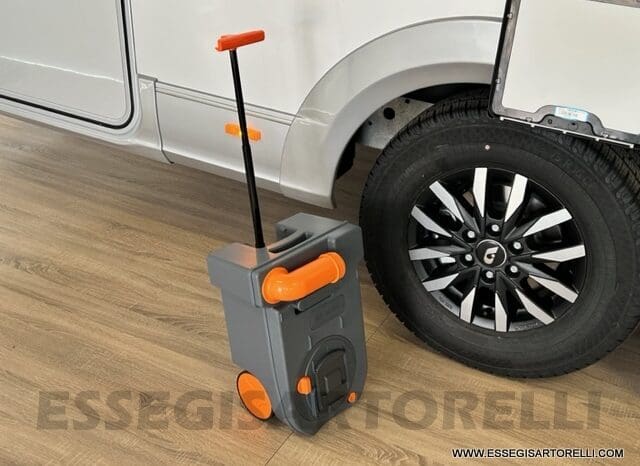 ADRIA SUPERSONIC 890 LC 170 CV AUTOMATICO GAMMA 2023 ALKO FULL DOPPIO ASSE MERCEDES SPRINTER pieno