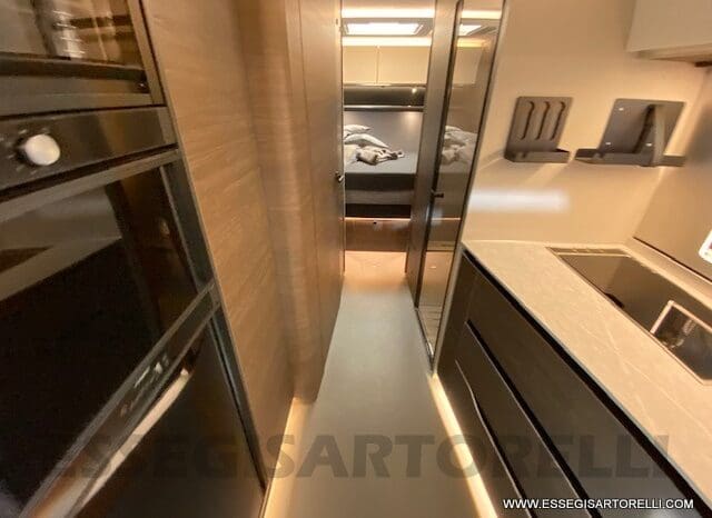 ADRIA SUPERSONIC 890 LC 170 CV AUTOMATICO GAMMA 2023 ALKO FULL DOPPIO ASSE MERCEDES SPRINTER pieno