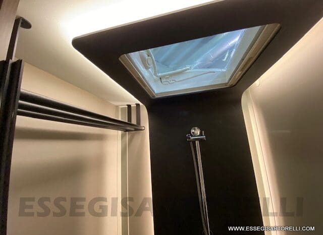 ADRIA SUPERSONIC 890 LC 170 CV AUTOMATICO GAMMA 2023 ALKO FULL DOPPIO ASSE MERCEDES SPRINTER pieno