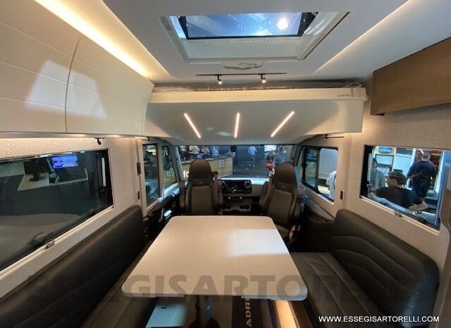 ADRIA SUPERSONIC 890 LC 170 CV AUTOMATICO GAMMA 2023 ALKO FULL DOPPIO ASSE MERCEDES SPRINTER pieno