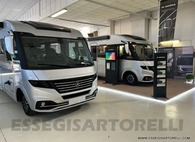 ADRIA SUPERSONIC 890 LC 170 CV AUTOMATICO GAMMA 2023 ALKO FULL DOPPIO ASSE MERCEDES SPRINTER pieno