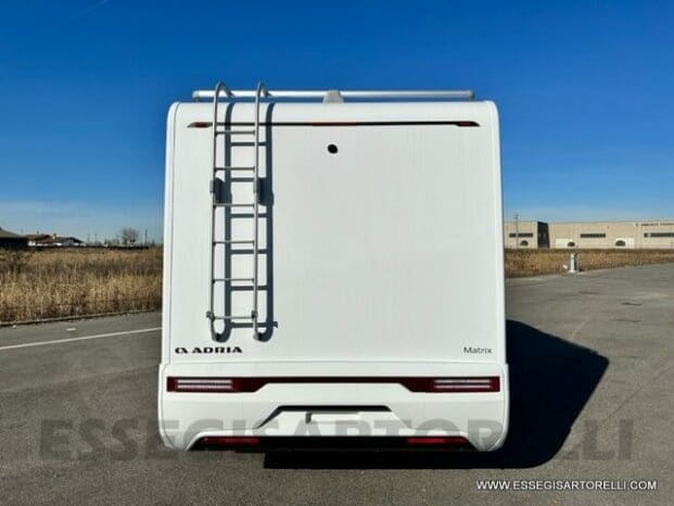 Adria New Matrix Axess M 600 SP GARAGE doppio pavimento 699 cm pieno
