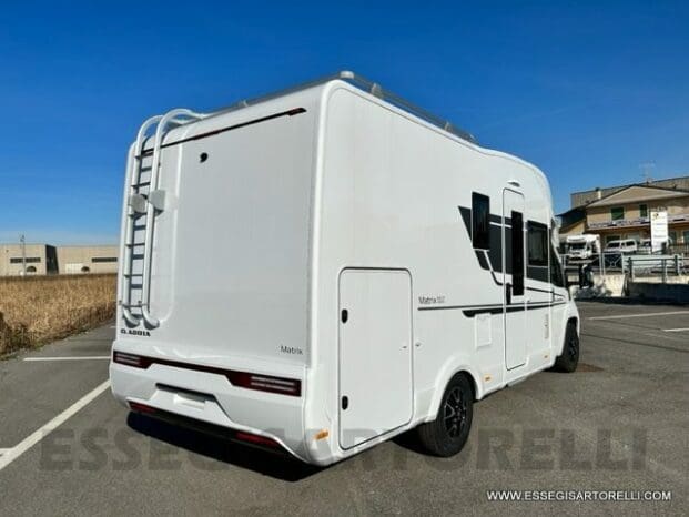 Adria New Matrix Axess M 600 SP GARAGE doppio pavimento 699 cm pieno