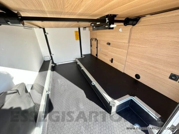 Adria New Matrix Axess M 600 SP GARAGE doppio pavimento 699 cm pieno