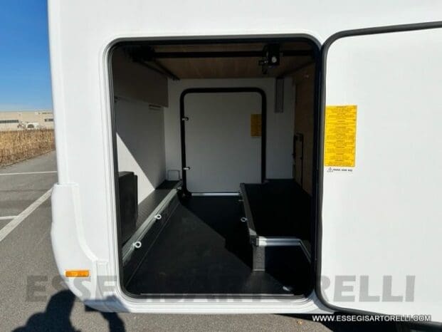 Adria New Matrix Axess M 600 SP GARAGE doppio pavimento 699 cm pieno