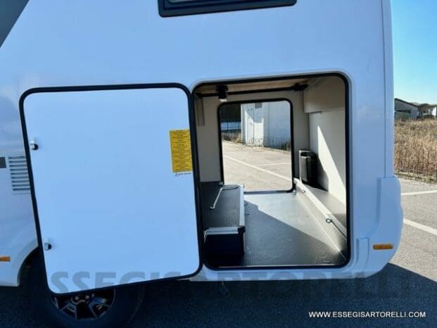 Adria New Matrix Axess M 600 SP GARAGE doppio pavimento 699 cm pieno