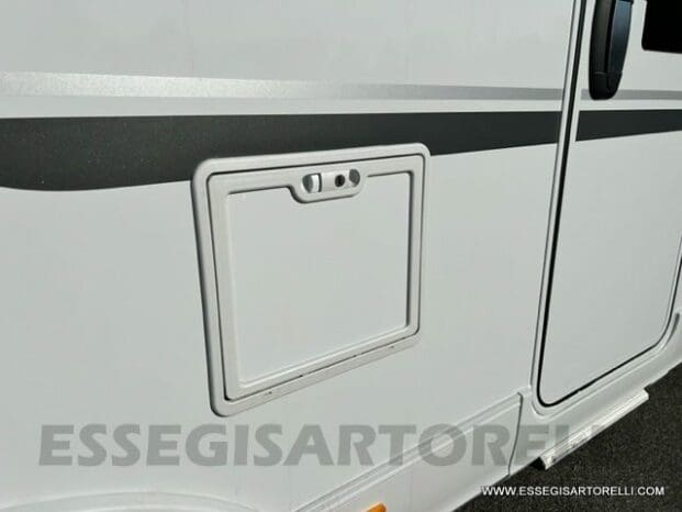 Adria New Matrix Axess M 600 SP GARAGE doppio pavimento 699 cm pieno