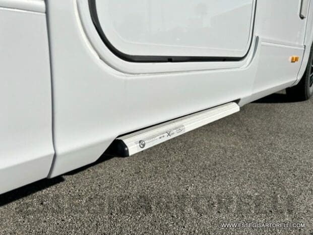 Adria New Matrix Axess M 600 SP GARAGE doppio pavimento 699 cm pieno