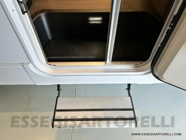 Adria New Matrix Axess M 600 SP GARAGE doppio pavimento 699 cm pieno