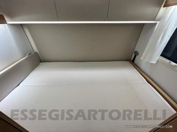 Adria New Matrix Axess M 600 SP GARAGE doppio pavimento 699 cm pieno