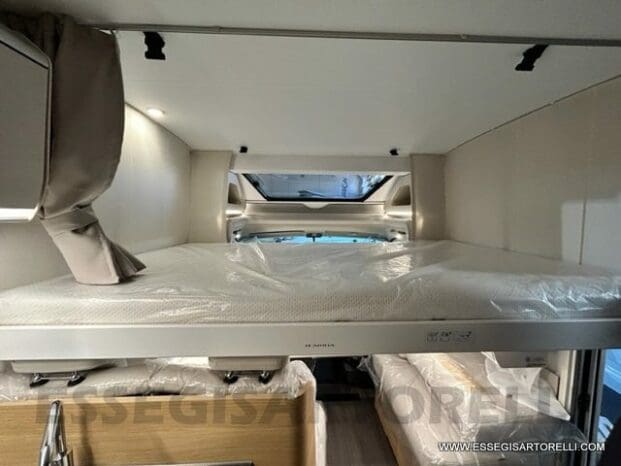 Adria New Matrix Axess M 600 SP GARAGE doppio pavimento 699 cm pieno