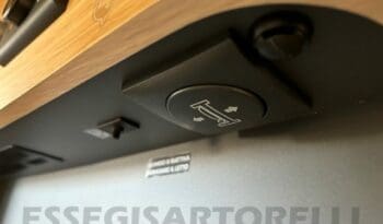 Adria New Matrix Axess M 600 SP GARAGE doppio pavimento 699 cm pieno
