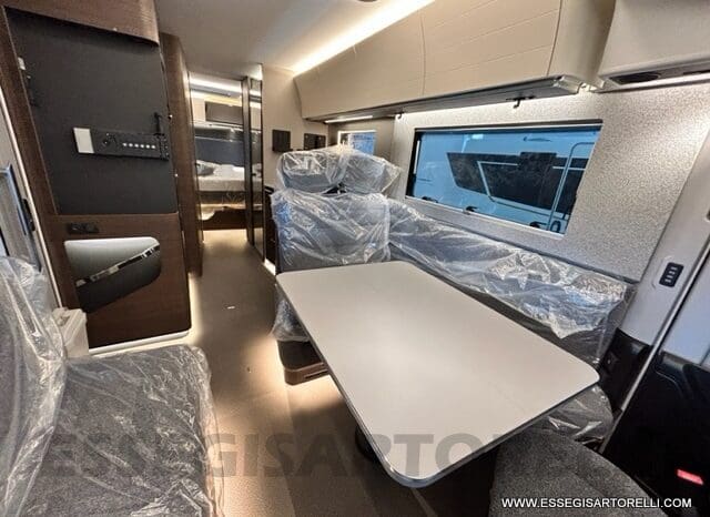 ADRIA SUPERSONIC 890 LC 170 CV AUTOMATICO GAMMA 2023 ALKO FULL DOPPIO ASSE MERCEDES SPRINTER pieno