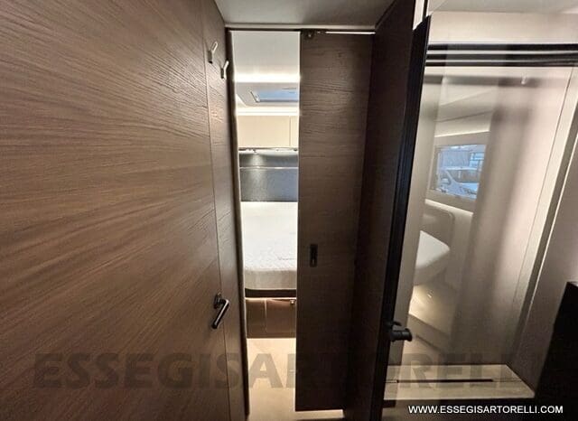 ADRIA SUPERSONIC 890 LC 170 CV AUTOMATICO GAMMA 2023 ALKO FULL DOPPIO ASSE MERCEDES SPRINTER pieno