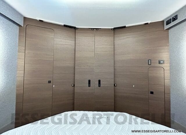 ADRIA SUPERSONIC 890 LC 170 CV AUTOMATICO GAMMA 2023 ALKO FULL DOPPIO ASSE MERCEDES SPRINTER pieno