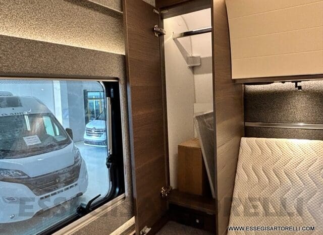 ADRIA SUPERSONIC 890 LC 170 CV AUTOMATICO GAMMA 2023 ALKO FULL DOPPIO ASSE MERCEDES SPRINTER pieno