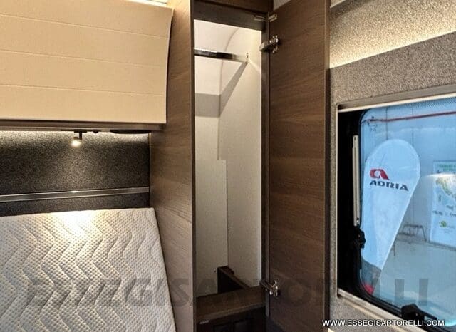 ADRIA SUPERSONIC 890 LC 170 CV AUTOMATICO GAMMA 2023 ALKO FULL DOPPIO ASSE MERCEDES SPRINTER pieno