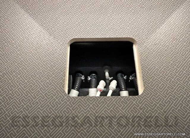 ADRIA SUPERSONIC 890 LC 170 CV AUTOMATICO GAMMA 2023 ALKO FULL DOPPIO ASSE MERCEDES SPRINTER pieno