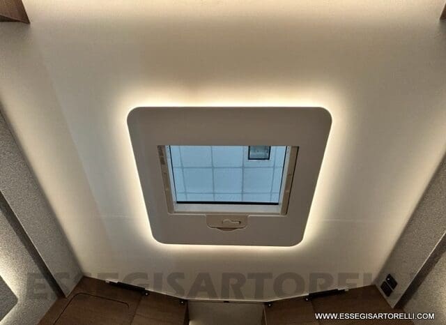 ADRIA SUPERSONIC 890 LC 170 CV AUTOMATICO GAMMA 2023 ALKO FULL DOPPIO ASSE MERCEDES SPRINTER pieno