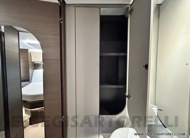 ADRIA SUPERSONIC 890 LC 170 CV AUTOMATICO GAMMA 2023 ALKO FULL DOPPIO ASSE MERCEDES SPRINTER pieno