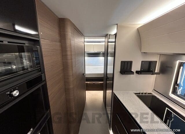 ADRIA SUPERSONIC 890 LC 170 CV AUTOMATICO GAMMA 2023 ALKO FULL DOPPIO ASSE MERCEDES SPRINTER pieno