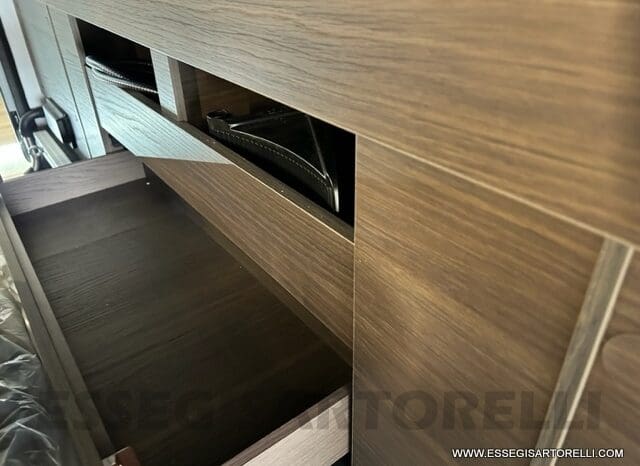 ADRIA SUPERSONIC 890 LC 170 CV AUTOMATICO GAMMA 2023 ALKO FULL DOPPIO ASSE MERCEDES SPRINTER pieno