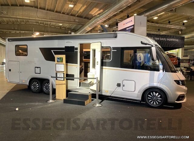 ADRIA SUPERSONIC 890 LC 170 CV AUTOMATICO GAMMA 2023 ALKO FULL DOPPIO ASSE MERCEDES SPRINTER pieno