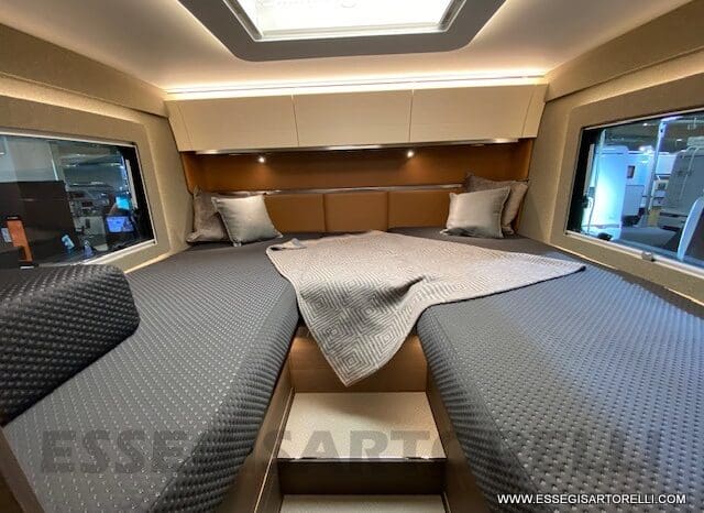 ADRIA SUPERSONIC 890 LC 170 CV AUTOMATICO GAMMA 2023 ALKO FULL DOPPIO ASSE MERCEDES SPRINTER pieno