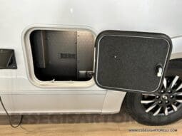 ADRIA SUPERSONIC 890 LC 170 CV AUTOMATICO GAMMA 2023 ALKO FULL DOPPIO ASSE MERCEDES SPRINTER pieno