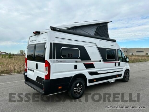 ADRIA NEW TWIN SPORTS 640 SGX SUPREME 35H 140 cv tetto sollevabile webasto skyroof GAMMA 2023 pieno