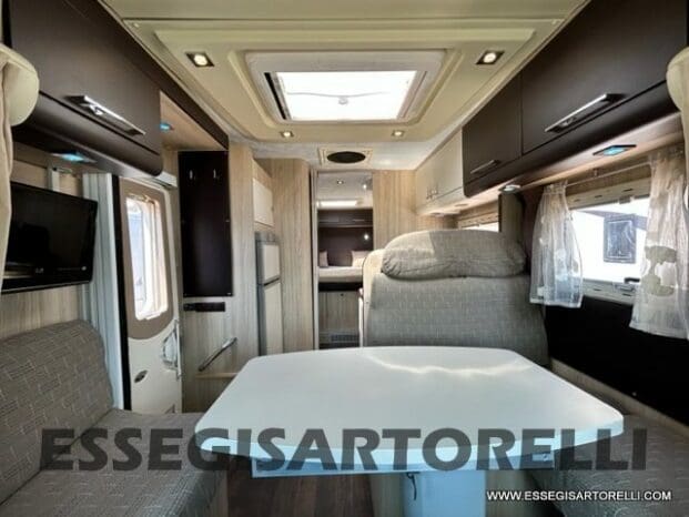 SEMINTEGRALE CI RIVIERA ELITE P 2010 LETTO NAUTICO KM 18.736 pieno