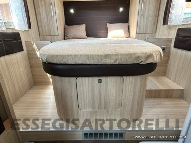 SEMINTEGRALE CI RIVIERA ELITE P 2010 LETTO NAUTICO KM 18.736 pieno