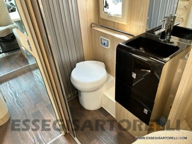 SEMINTEGRALE CI RIVIERA ELITE P 2010 LETTO NAUTICO KM 18.736 pieno