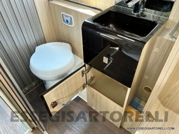 SEMINTEGRALE CI RIVIERA ELITE P 2010 LETTO NAUTICO KM 18.736 pieno