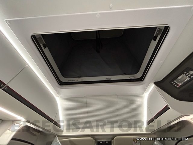 ADRIA NEW TWIN SPORTS 640 SGX SUPREME 35H 140 cv tetto sollevabile webasto skyroof GAMMA 2023 full