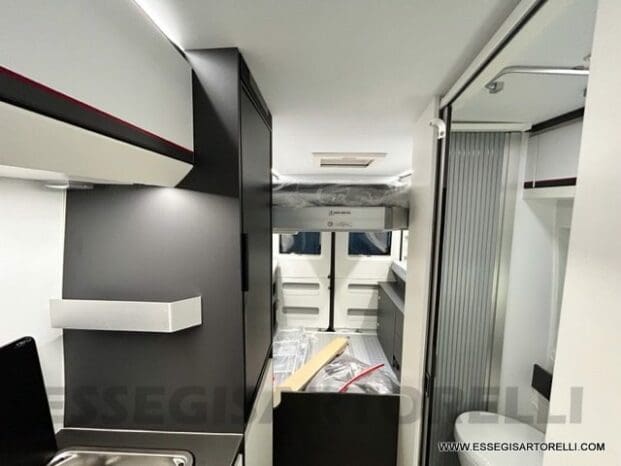 ADRIA NEW TWIN SPORTS 640 SGX SUPREME 35H 140 cv tetto sollevabile webasto skyroof GAMMA 2023 pieno