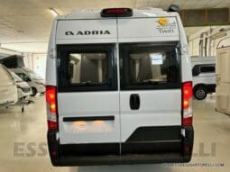 ADRIA NEW TWIN SPORTS 640 SGX SUPREME 35H 140 cv tetto sollevabile webasto skyroof GAMMA 2023 pieno