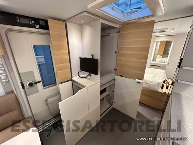 Adria New Adora 613 UT 2023 caravan 4 posti NAUTICO TRUMA COMBI full