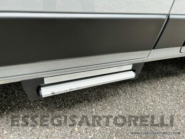 Chausson V 594 S VIP ROADLINE TETTO SOLLEVABILE POP-UP 540 cm pieno